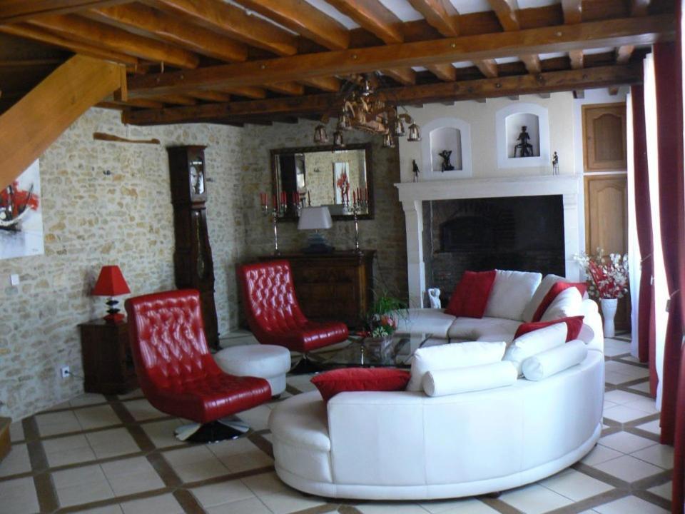 Le Manoir Des Chapelles Bed & Breakfast Venoy Екстериор снимка