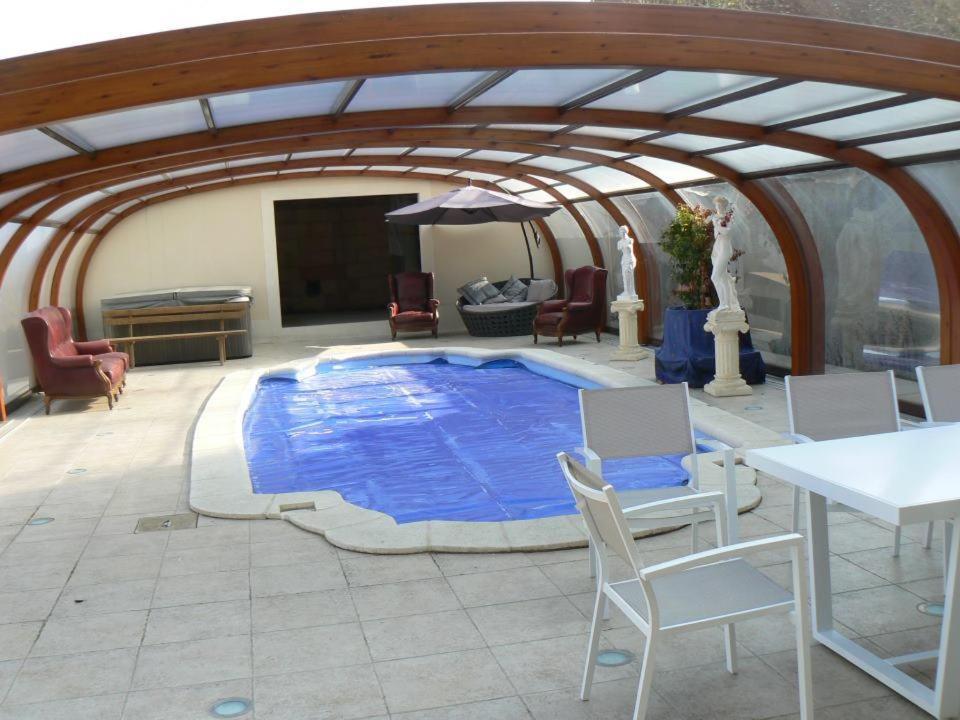 Le Manoir Des Chapelles Bed & Breakfast Venoy Екстериор снимка
