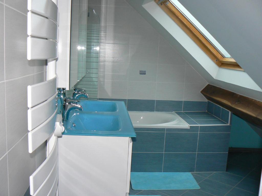 Le Manoir Des Chapelles Bed & Breakfast Venoy Стая снимка