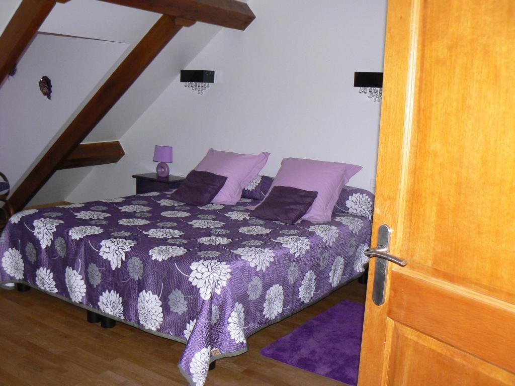 Le Manoir Des Chapelles Bed & Breakfast Venoy Стая снимка
